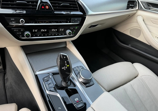 BMW Seria 5 cena 144900 przebieg: 146000, rok produkcji 2018 z Łańcut małe 172